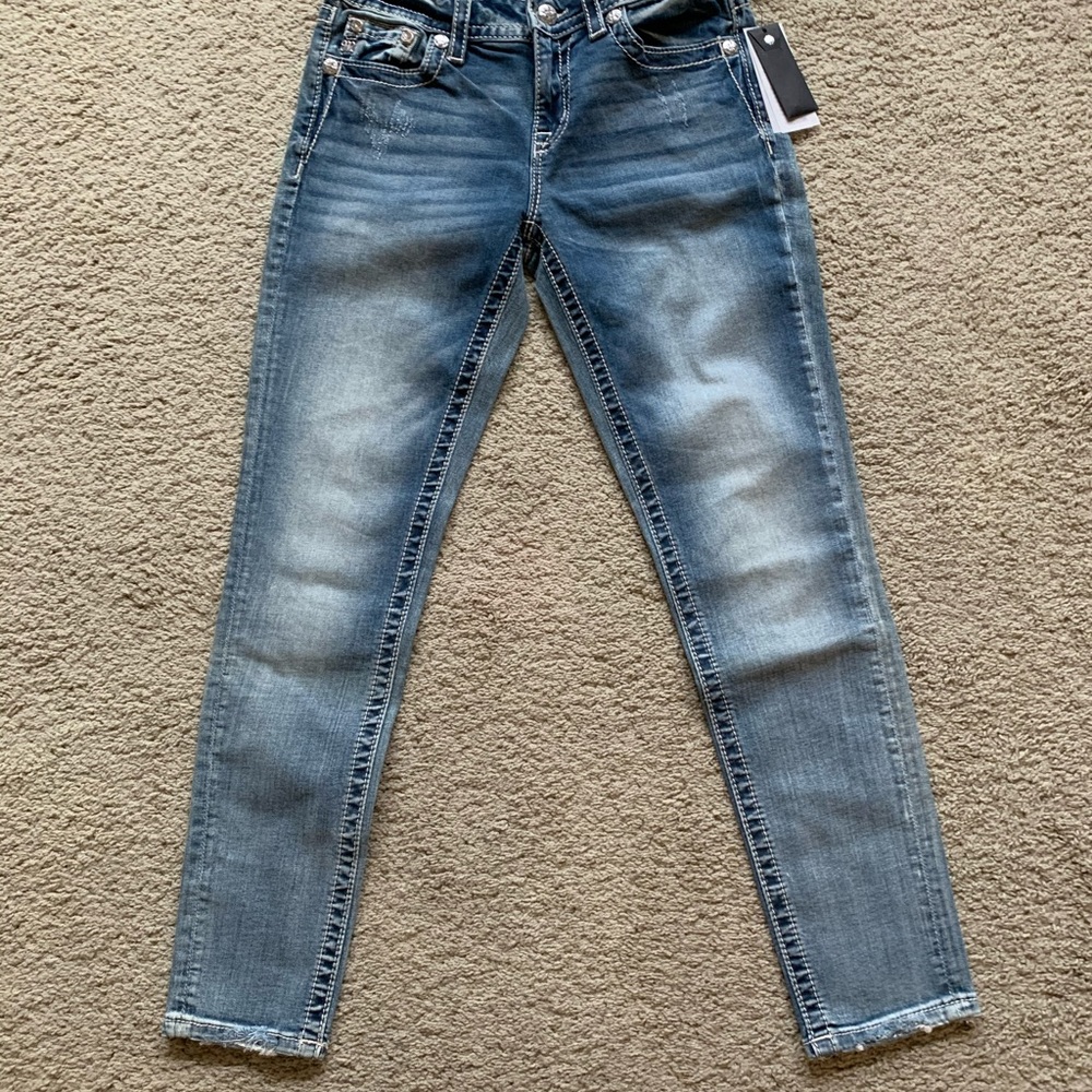 New Miss Me Hailey Skinny Jean - Picture 3 of 3